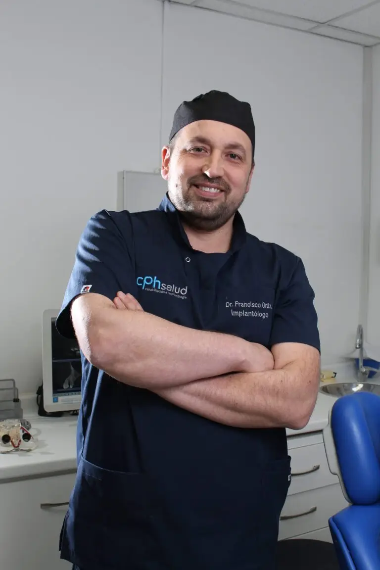 Dr Francisco Ortiz | Cirujano Dentista e implantólogo